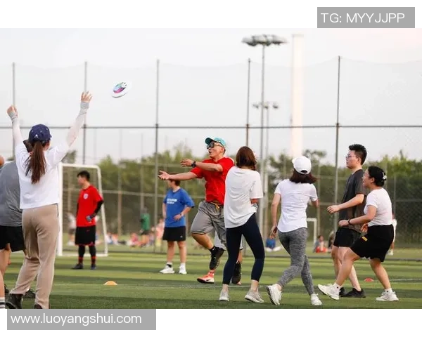 飞盘运动的魅力与挑战：深入探讨广州飞盘队的灵活性与团队协作